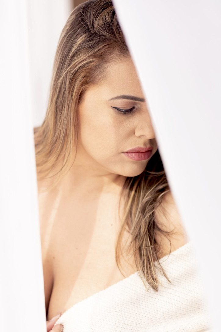 Ensaio individual feminino no Estúdio Lia, Mogi das Cruzes